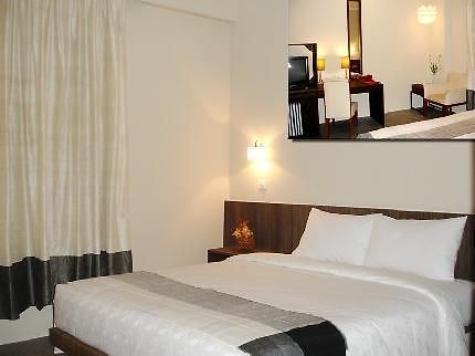 Holiday Hotel Phnom Penh Extérieur photo