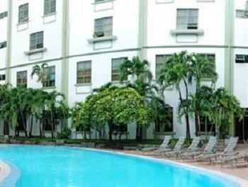 Holiday Hotel Phnom Penh Extérieur photo