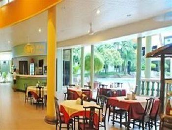 Holiday Hotel Phnom Penh Extérieur photo