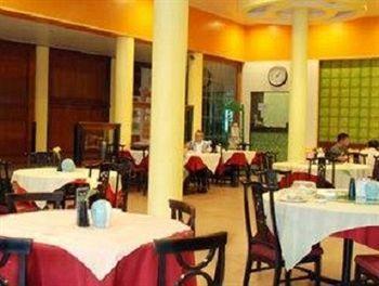 Holiday Hotel Phnom Penh Extérieur photo