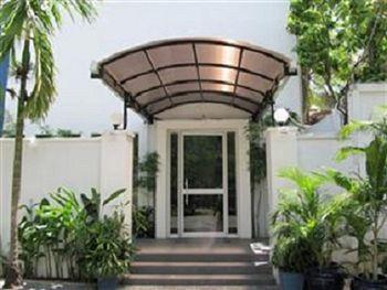 Holiday Hotel Phnom Penh Extérieur photo