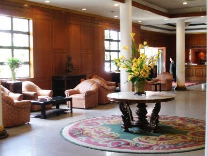 Holiday Hotel Phnom Penh Extérieur photo